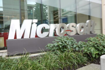 Microsoft outage affects thousands of users